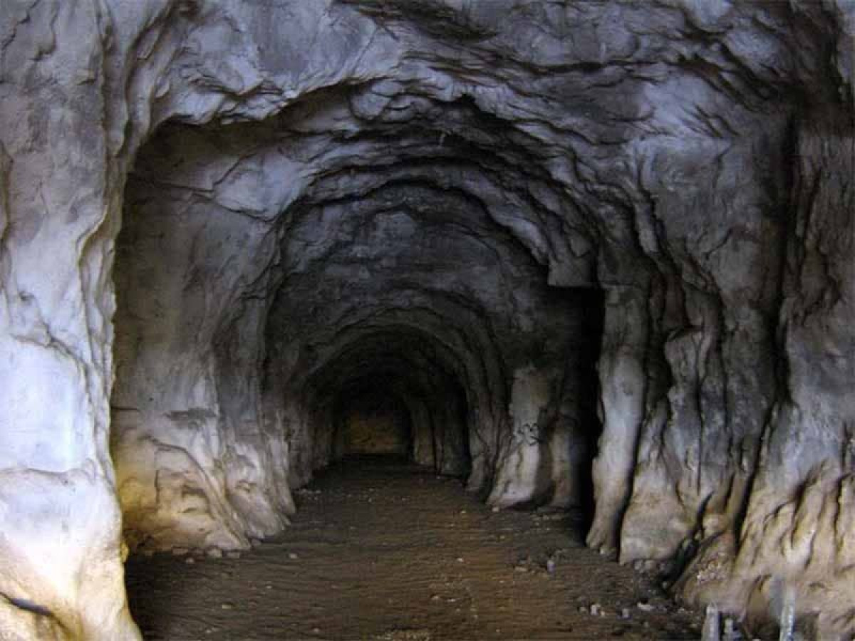 Ұлы Дала астындағы тоннельдер