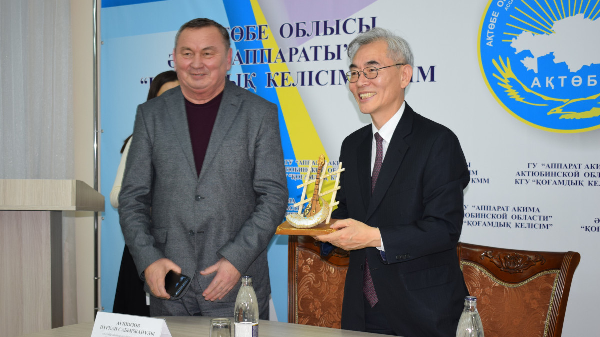 Посол Кореи в Казахстане посетил Дом дружбы Актобе