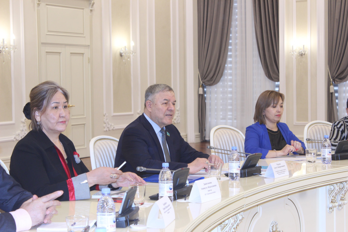 А. Мурадов: Регионы будут работать в соответствии с разработанной АНК концепцией Года волонтера