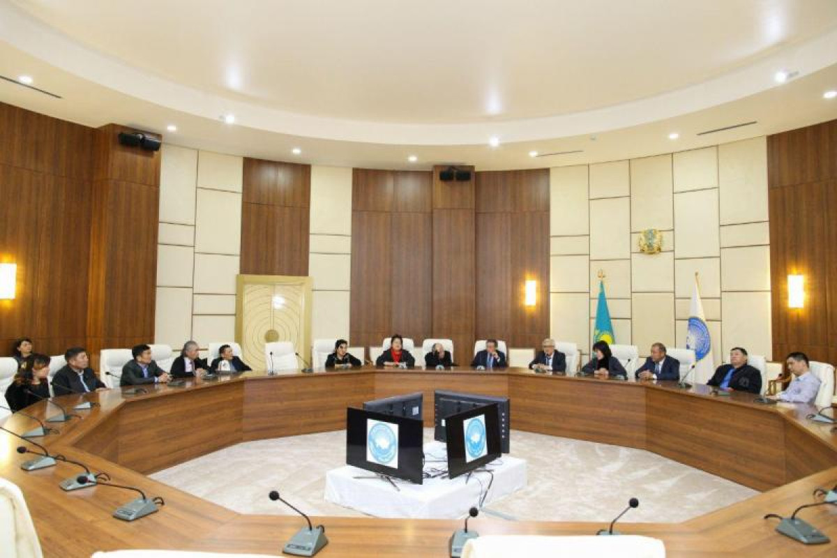 Қырғыз Республикасының Жоғарғы Кеңес депутаты ҚХА XXVII сессиясына қатысуға келді