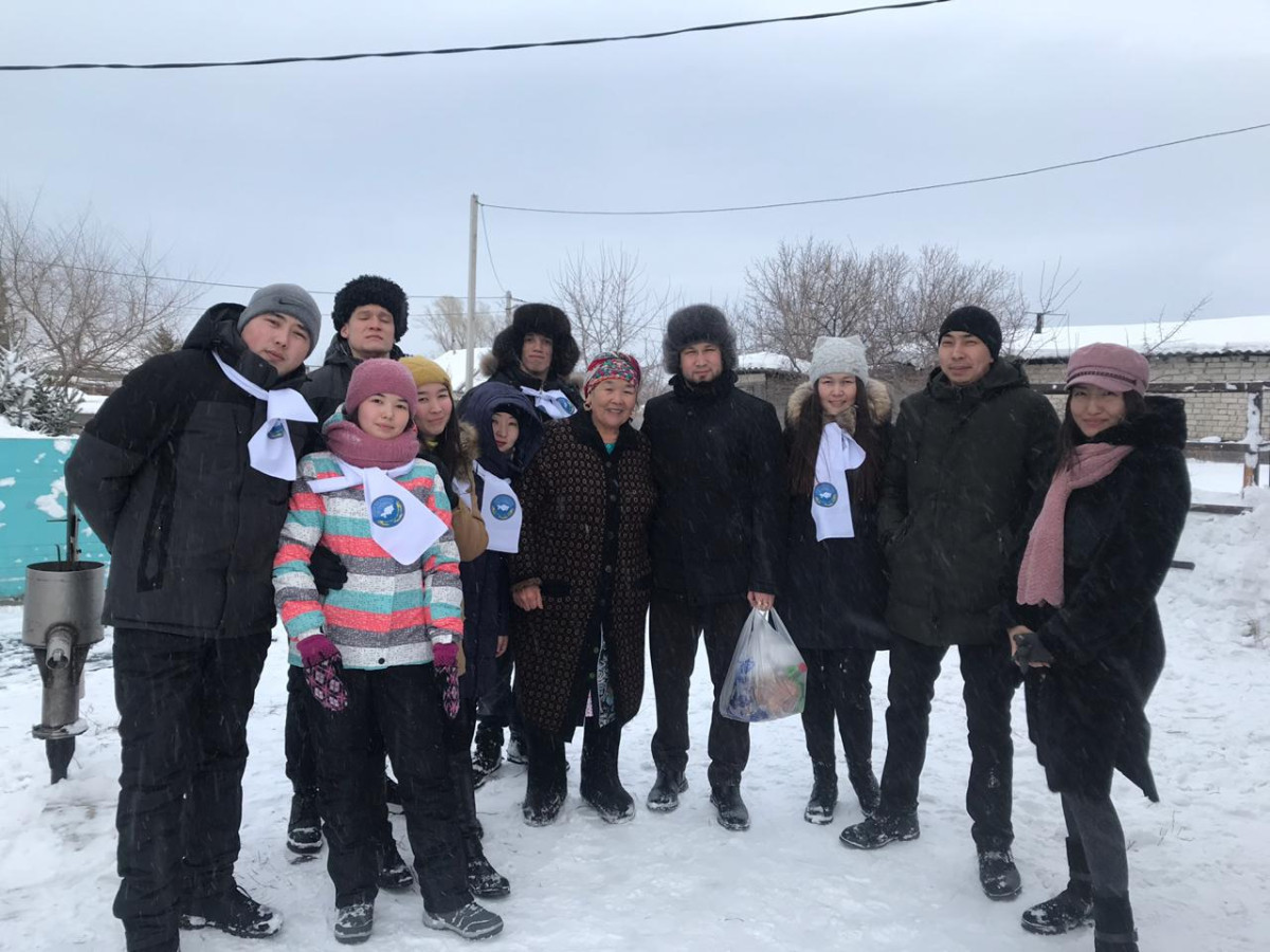 ШҚО еріктілері игілік эстафетасын Павлодар облысының Достық үйіне жолдады